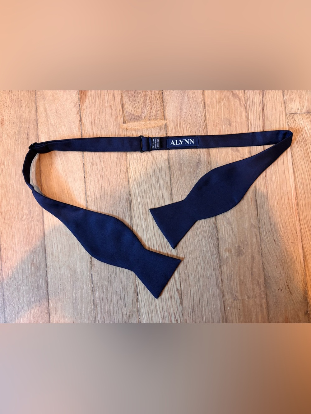 Vintage ALYNN Navy Blue 100% Silk Self Tie Bow Tie Adjustable Formal Mens